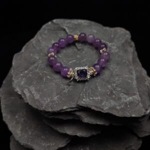 10mm amethyst, 14k gold plated, 29 grams, 16cm 17cm in diameter.